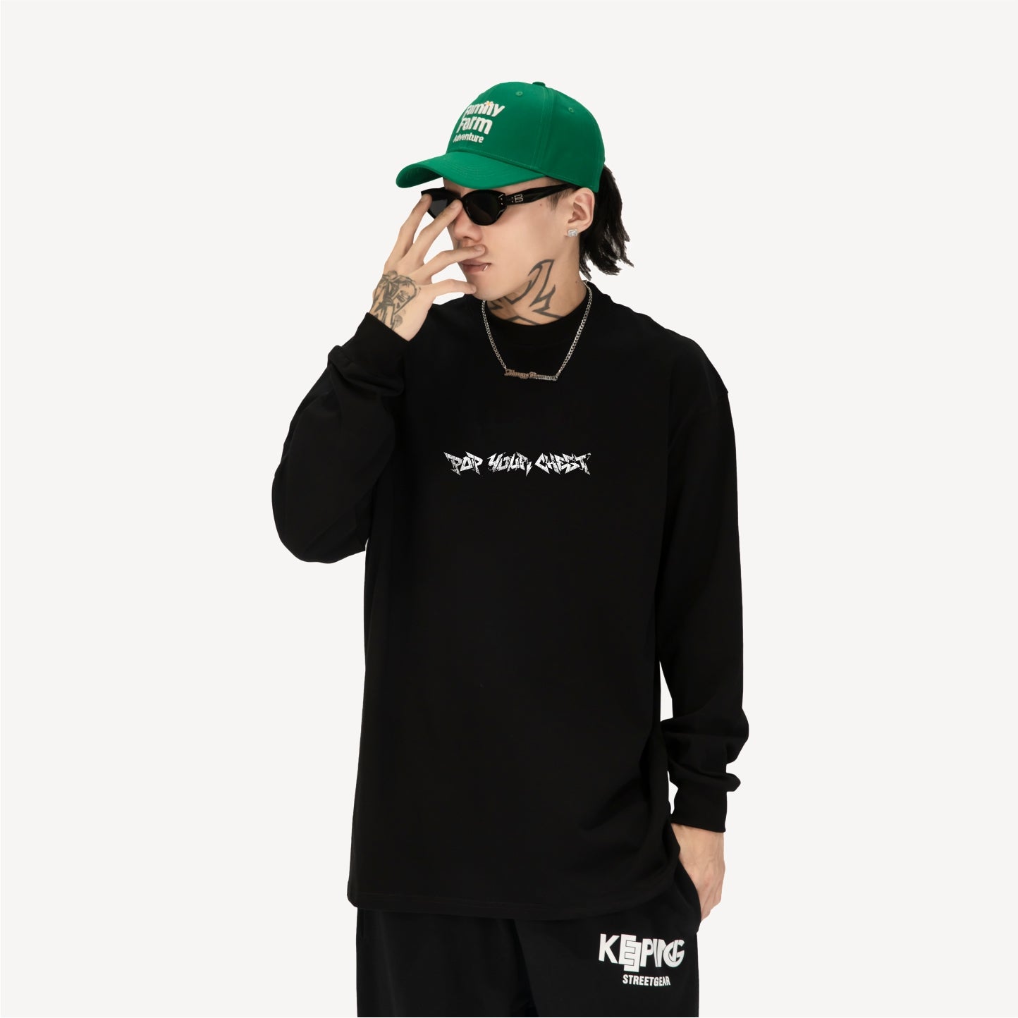 YUBOBxKeeping Crossover "POP YOUR CHEST"Long sleeve