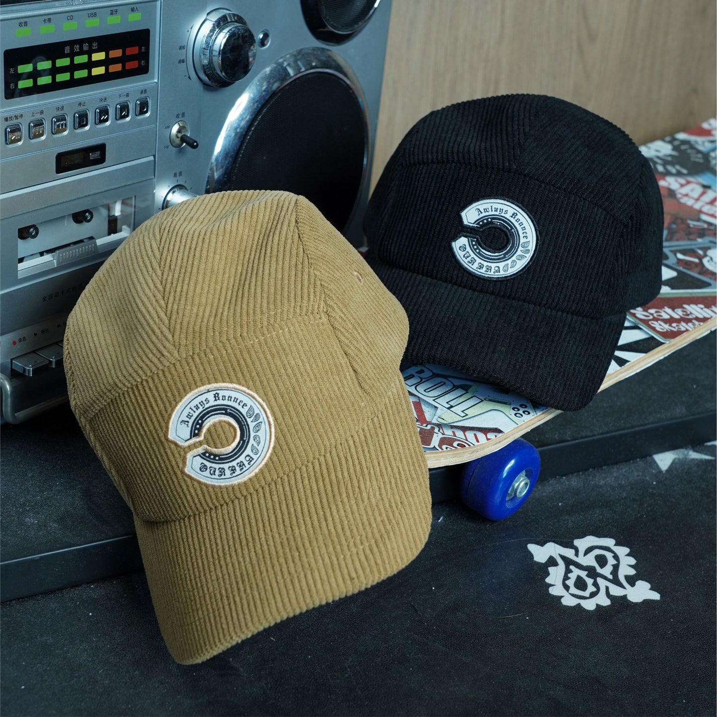 PoppinCxKeeping Crossover Corduroy five-piece hat