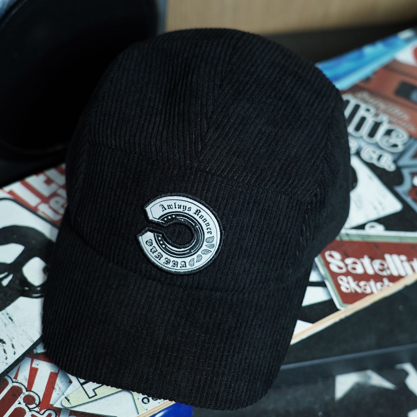 PoppinCxKeeping Crossover Corduroy five-piece hat